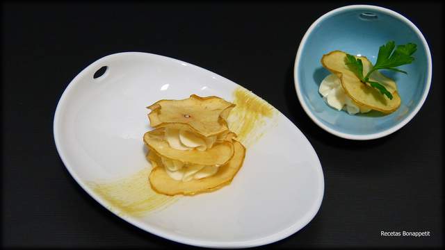 Milhojas de manzana con mostaza y miel