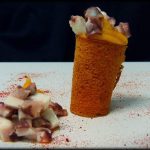 Pulpo con puré de patata y pimentón